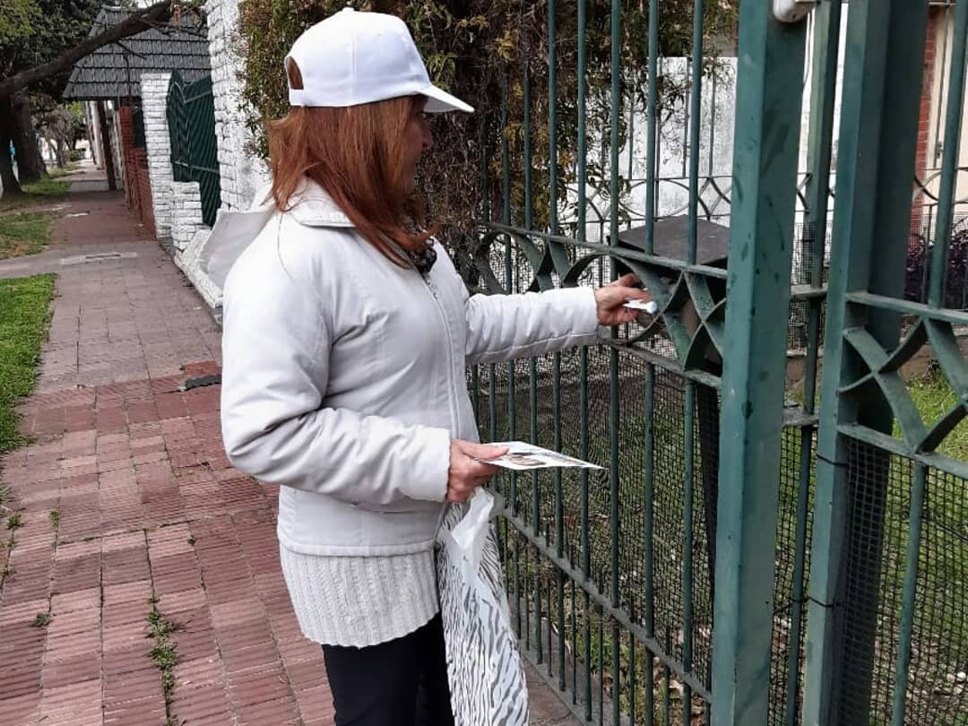 JCCstafe's tweet photo. EQUIPO TODO TERRENO👏🏼👏🏼

Salimos a conversar con los vecinos en esta tarde lluviosa en Barrio Sarmiento. Aca no afloja nadie 💪🏼🇦🇷

@mauriciomacri Presidente
@fangelini Diputado Nacional https://t.co/8E9KJXxp8g