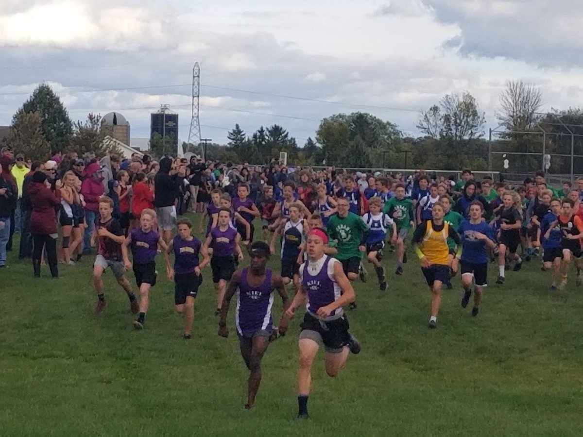 Go Ozaukee! Last race of the season. #OzaukeeWarriors