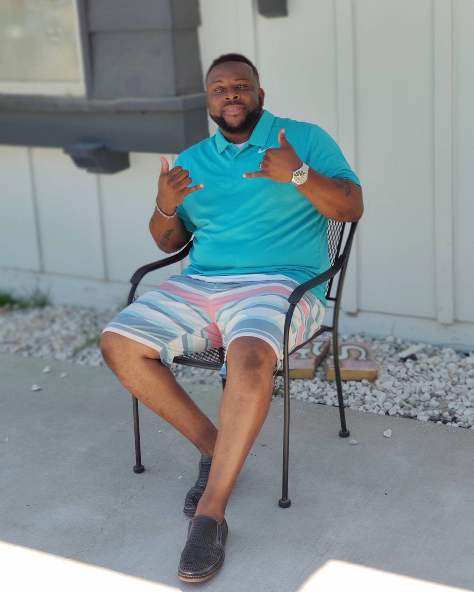 Wishing Shop Staff Aaron a happy birthday today! We hope you're enjoying your day. We appreciate all you do for us! Enjoy the rest of your Day!

#HappyBirthday #BirthAnniversary #VocademyStaff 
#ShopStaff #Employee