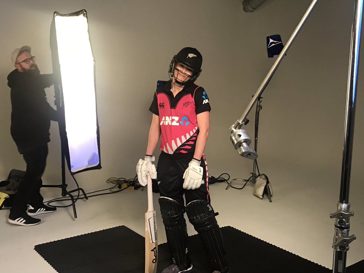 📷🎥📸 <a href="/hollyhudd46/">Holly Huddleston</a> <a href="/LTahuhu/">Lea Tahuhu</a> &amp; <a href="/MaddyLGreen/">Maddy Green</a> ON SET for a Powerade photoshoot this morning. Lights, camera, ACTION 🏏 #whiteferns #cricket
