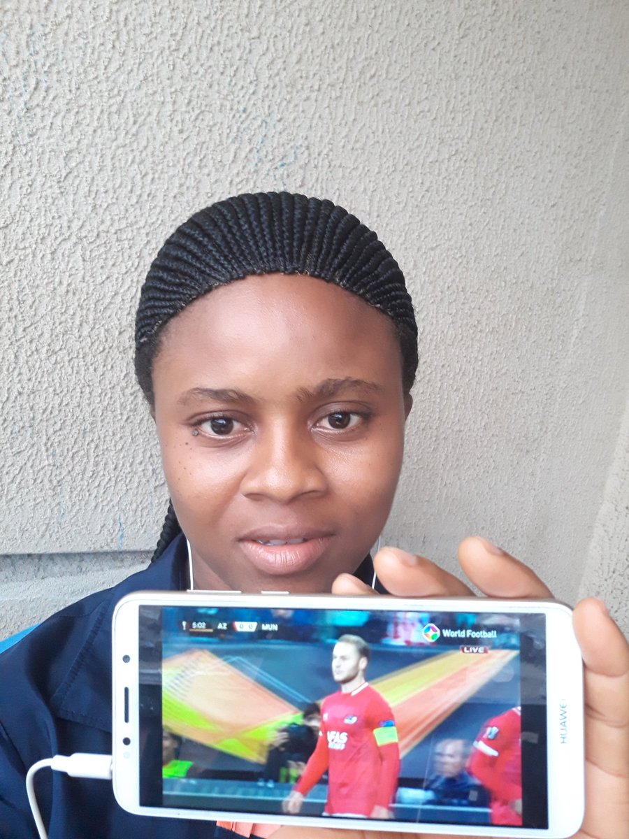 ObiesieJoy's tweet photo. #UELonStarTimes: Live now on StarTimes ON App Az Alkmaar vs Man Utd @StarTimes_Ng https://t.co/xTLonjqGMw