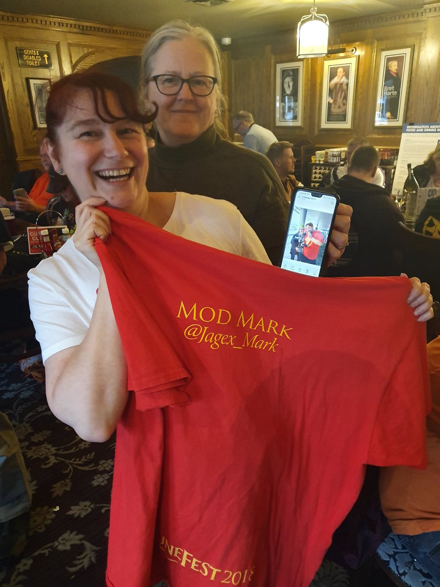 dannymc1993's tweet image. Want to be in with a chance of buying Mod Mark's RF 2018 shirt? Make sure to come to #NoonFest tomorrow morning, from 11am, at Westie Social Club! All proceeds going to SpecialEffect! @TracyRoshLuna @RuneScape @Runefest @Jagex_Mark