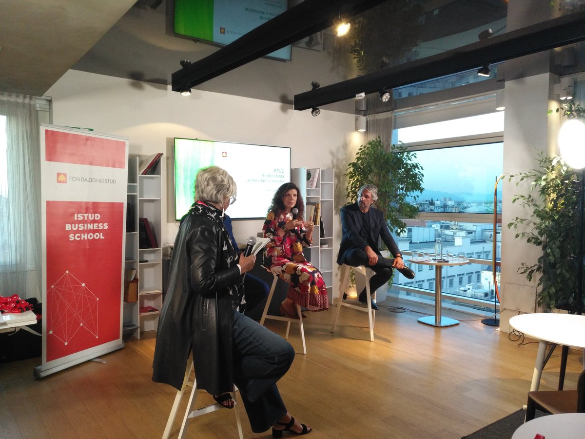 Daniela Aleggiani interviene all'#ExecutiveTalk #PrenderePosizione: "In <a href="/3M/">3M</a> la #sostenibilità, l'#inclusione e l'apertura alla #diversità è essenziale. Noi facciamo #innovazione, e senza questi elementi l'innovazione non esiste."