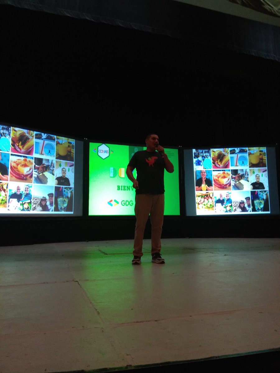 gdgvhsa's tweet image. @elCarlosAguilar inicia su participación en @gdg @gdgvhsa #DevFest #CONAIS