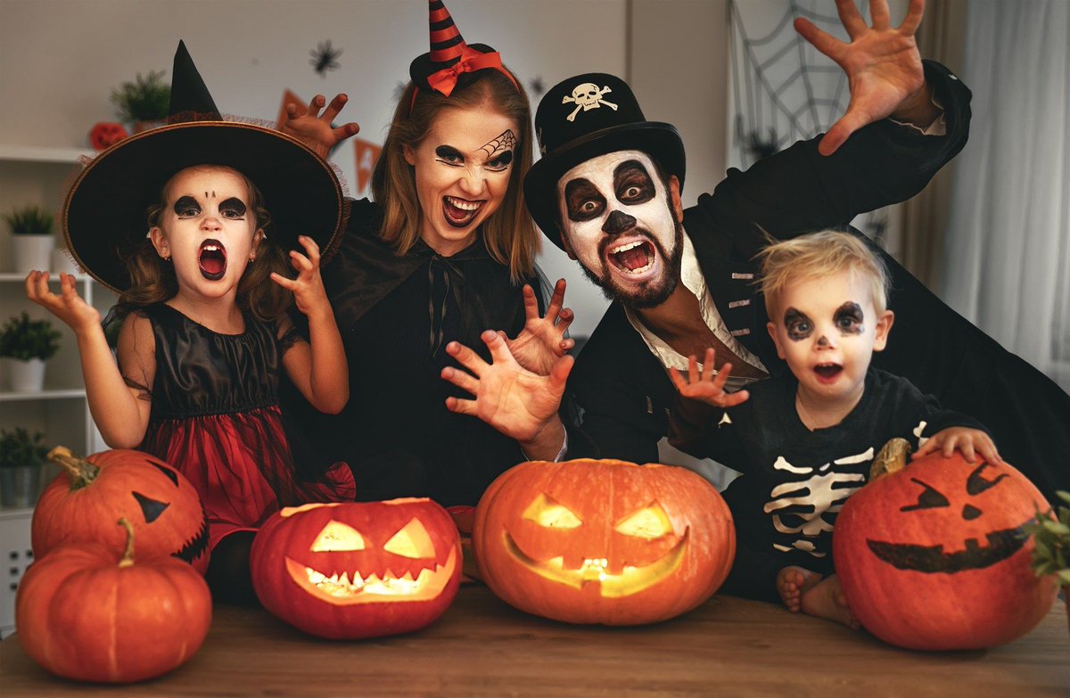Floride66's tweet photo. Dites-nous en commentaire en quoi vous allez vous déguiser cette année 😀 

#deguisement #Halloween #halloween2019 #camping #campinglefloride #portbarcares https://t.co/SIFiDjWp7X