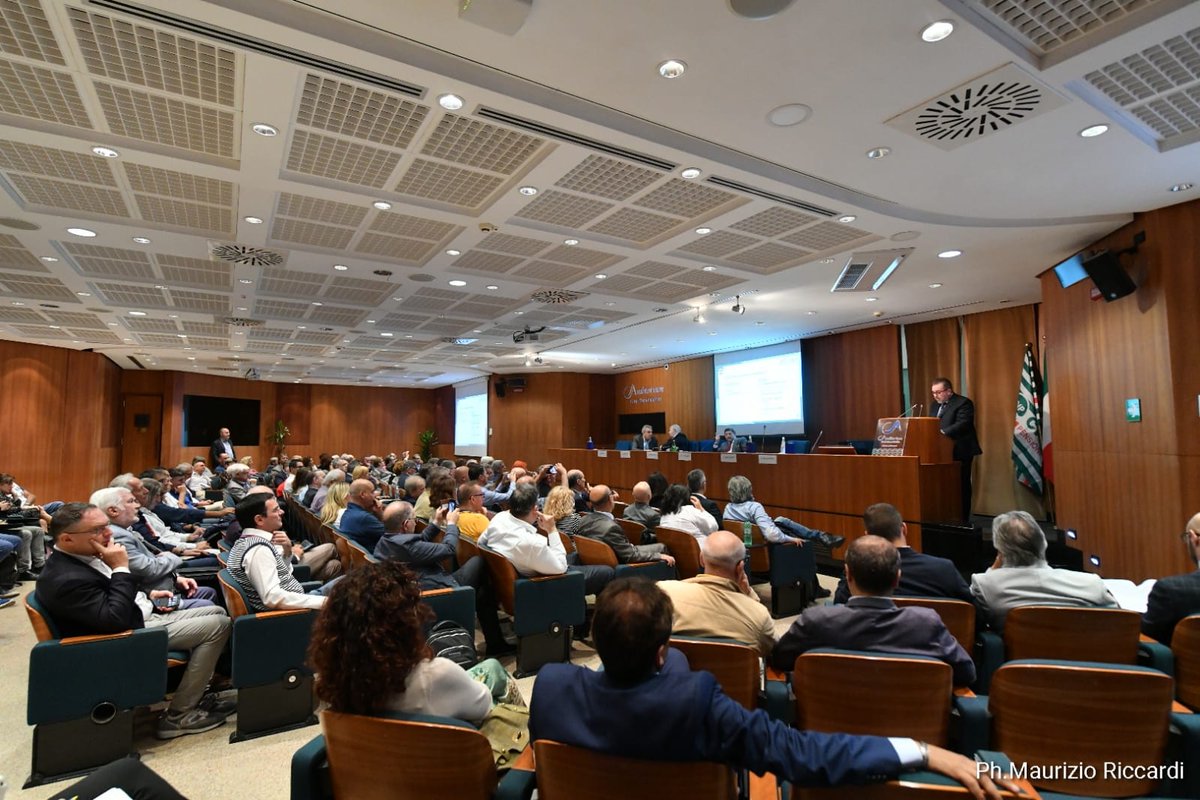 cislfp's tweet photo. Convegno “Diritti alla #sanità”. @PetriccioliM  ( @cislfp ): “In 10 anni aggressione senza precedenti alla #sanitàpubblica”

Le dichiarazioni 🗞 : https://t.co/SzDwPaSk16
La galleria fotografica 📸 : https://t.co/lGrlSsL0WR https://t.co/xcGc1gHZjY
