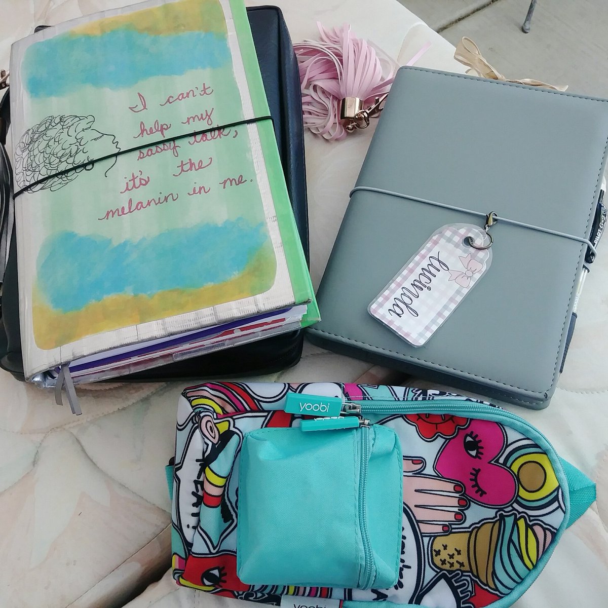 Rockin' That #Planner Life On The Patio!
#thatplannerlife #plannerlife #plannergirl #plannerbabe #plannerinspiration #travelersnotebook #travelersnotebooks #pencase #pencilcase #multipleplanners #walmartfinds