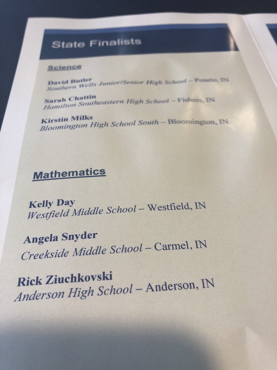 BrookeCWatkins1's tweet photo. Celebrating @WMSshamrocks math teacher Kelly Day as the state honors her with the Presidential Award for Excellence in Mathematics and Science Teaching. Wishing her the best as one of three awardees to move to the national level. #TeachLeader #wwsALLin @wwsweb https://t.co/qbdnZO4ijC