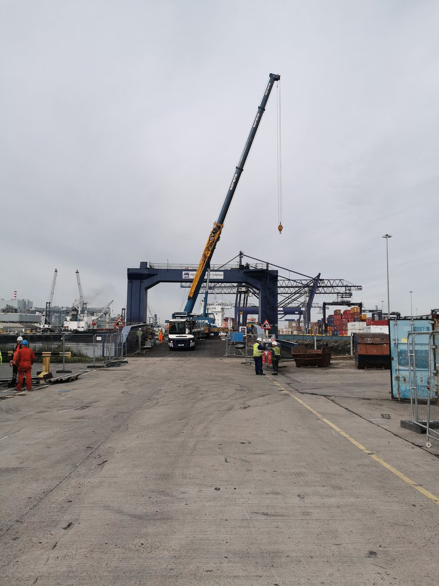 vertecscaffold's tweet photo. PD Ports (Teesport) https://t.co/ym7PNkMVpQ
