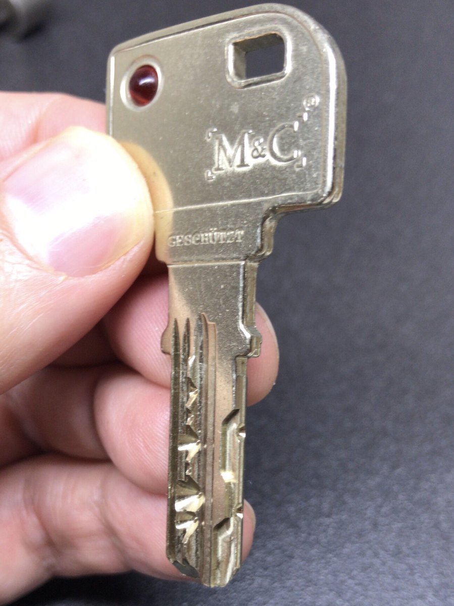 LockNoob1 tweet picture
