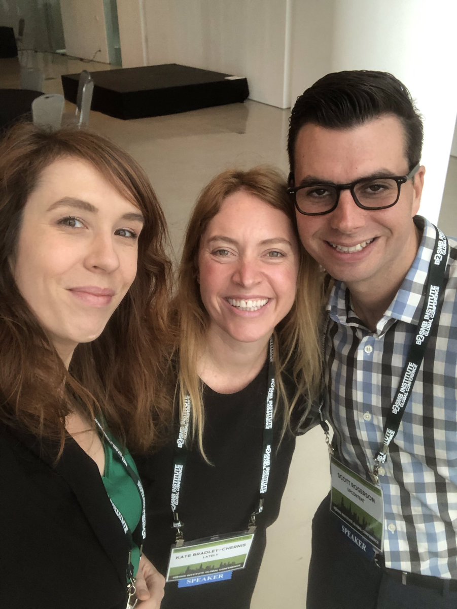 AIrocknrollgirl's tweet photo. WHAT a conference! Mad high-fives to #B2SMBInstitute for creating uber high quality intros and an enviro where shizzle actually gets done #LOVEYOU (and love you too @getupcontent @LaurenTurow @scottarogerson @trylately) https://t.co/GSdRJJUQ8x