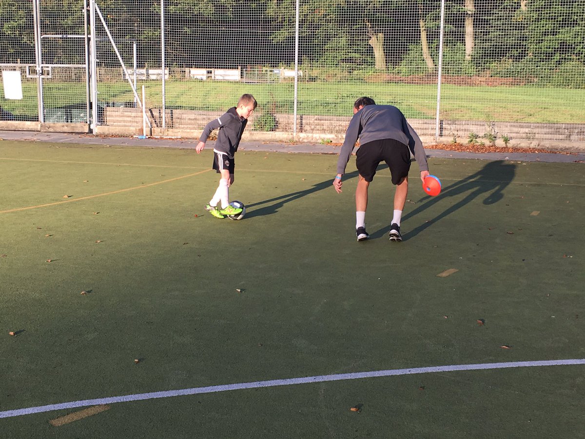 121 defensive training . FC Pro Football Huddersfield youth development stage new sessions added
#academyfootball
#profootball
#youthdevelopmentfootball #foundationfootball
#fcprohudds #football #soccer #footballacademy #footballcoaching #footballsessions #kids #grassroots