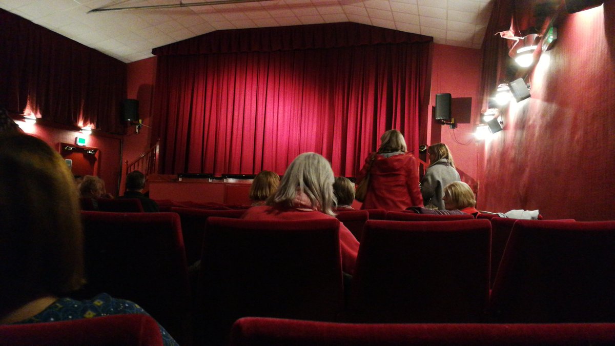 Having some me time <a href="/Palace_Cinema/">The Palace Cinema Longridge</a> checking out #Fleabag <a href="/NationalTheatre/">National Theatre</a> live. Might be enjoying a small glass of wine.. 🍷