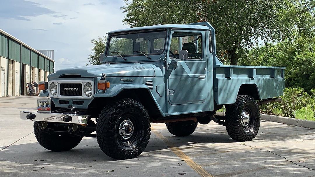 FJ40Cruisers's tweet photo. This is pretty much my dream 4x. Which is your dream model? Photo from @fj45pick_up •
•
#toyotalandcruiser
#LANDCRUISER
#toyotanation
#landcruiser
#cruisergear
#fjcruiser
#Cruiser
#classic
#toyota
#HJ47
#4WD
#fj60
#fj40
#fj43
#fj55
#fj80
#fj62
#fj45
#fj61
#4x4
#fj60
#fj https://t.co/RGyYWHEkem