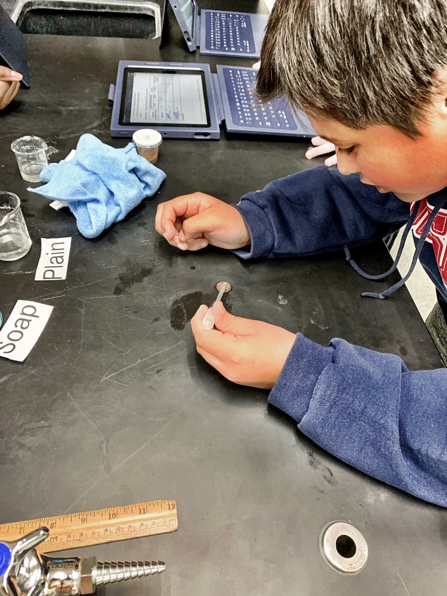 NJHScience7's tweet photo. Life science kids are learning about the difference between independent and dependent variables in lab today w/the Drops on a Penny Lab...also it’s comfy-cozy dress up day for #SpiritWeek #NJHpride https://t.co/dMatLMay0Q
