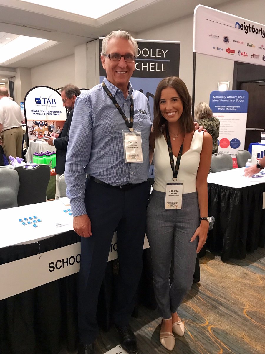 Dennis Schooley and Jessica McLean recently had the pleasure of attending the #TESConference in Ft. Lauderdale. Congratulations to The Entrepreneur's Source on their 35th anniversary!

#TES35Years #TheEntrepreneursSource #SchooleyMitchell #FranchiseOpportunities
