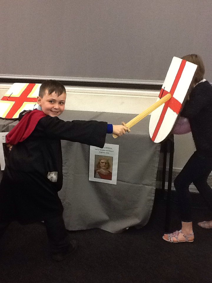 CULCHETHHISTORY's tweet photo. Our very own Harry Hardrada #WeAreCHS @CulchethHS https://t.co/Zz2WIZjdOJ