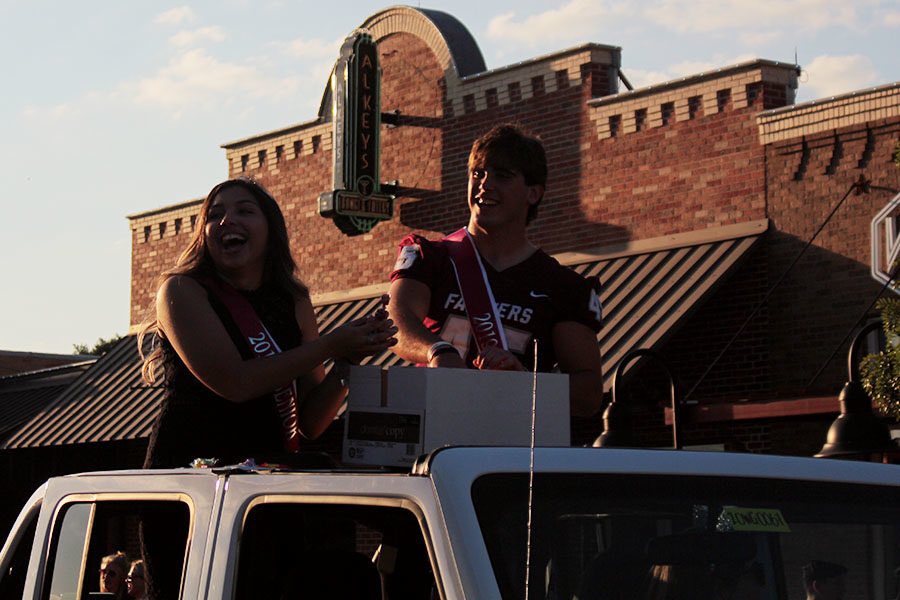 FarHarNews's tweet photo. Get to know this year’s senior homecoming royalty: https://t.co/ZZ3xZowfv0 https://t.co/AE1nEGBhpt