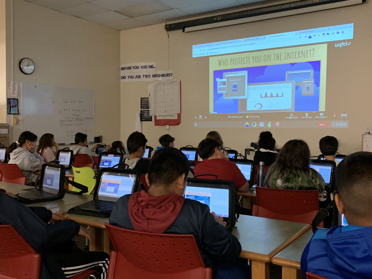 CMasi12's tweet photo. #Digital3MSD Ss learning to ThinkB4 #digcit #DigitalCitizenship #digitalcitizen @PearDeck @goguardian https://t.co/jKBjLrYlQ2