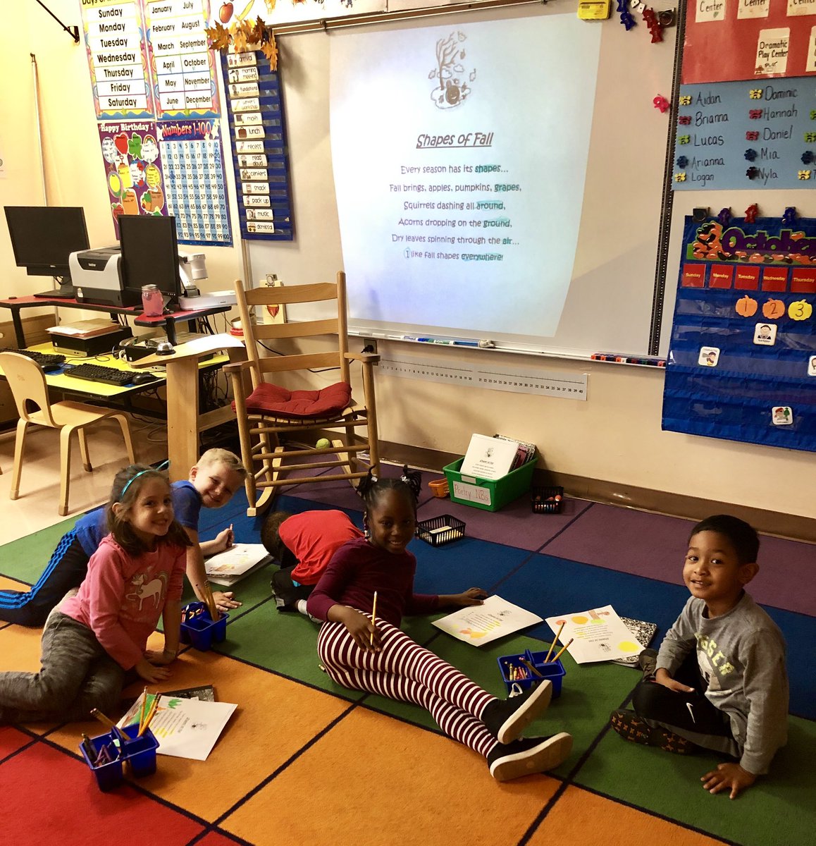 jeannine_scully's tweet image. Hard at work in Room 7! Learning with ST Math for the first time, sequencing numbers 1-10, word work in our poetry center and having fun while we do it all! @WHChestnut #smallgroupmagic