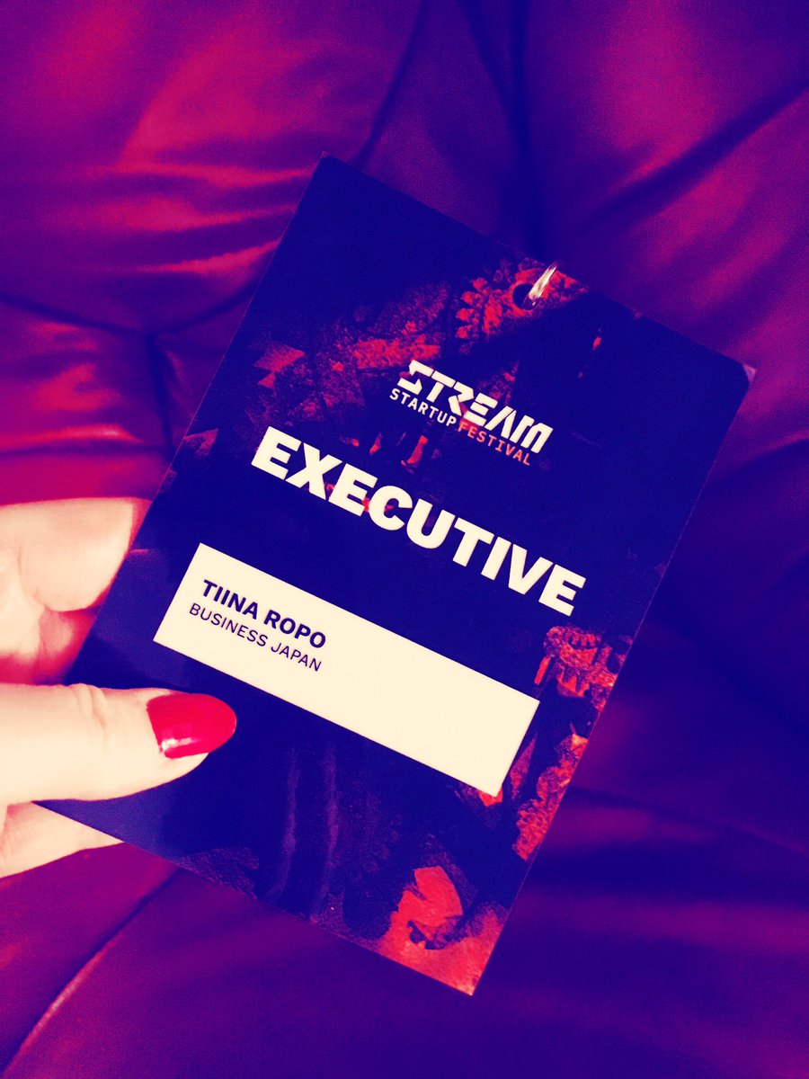TiinaRopo's tweet photo. Värikäs päivä Stream startup festival -tapahtumassa! Tuli matchmaking-tila tutuksi kun tapaamispyynnöt kierrättivät tätä naista pöydästä pöytään. 🇯🇵 kiinnostaa! #thestreamfest #businessjapan #kasvu #vienti #yhteistyö https://t.co/ddSGd4v8qK