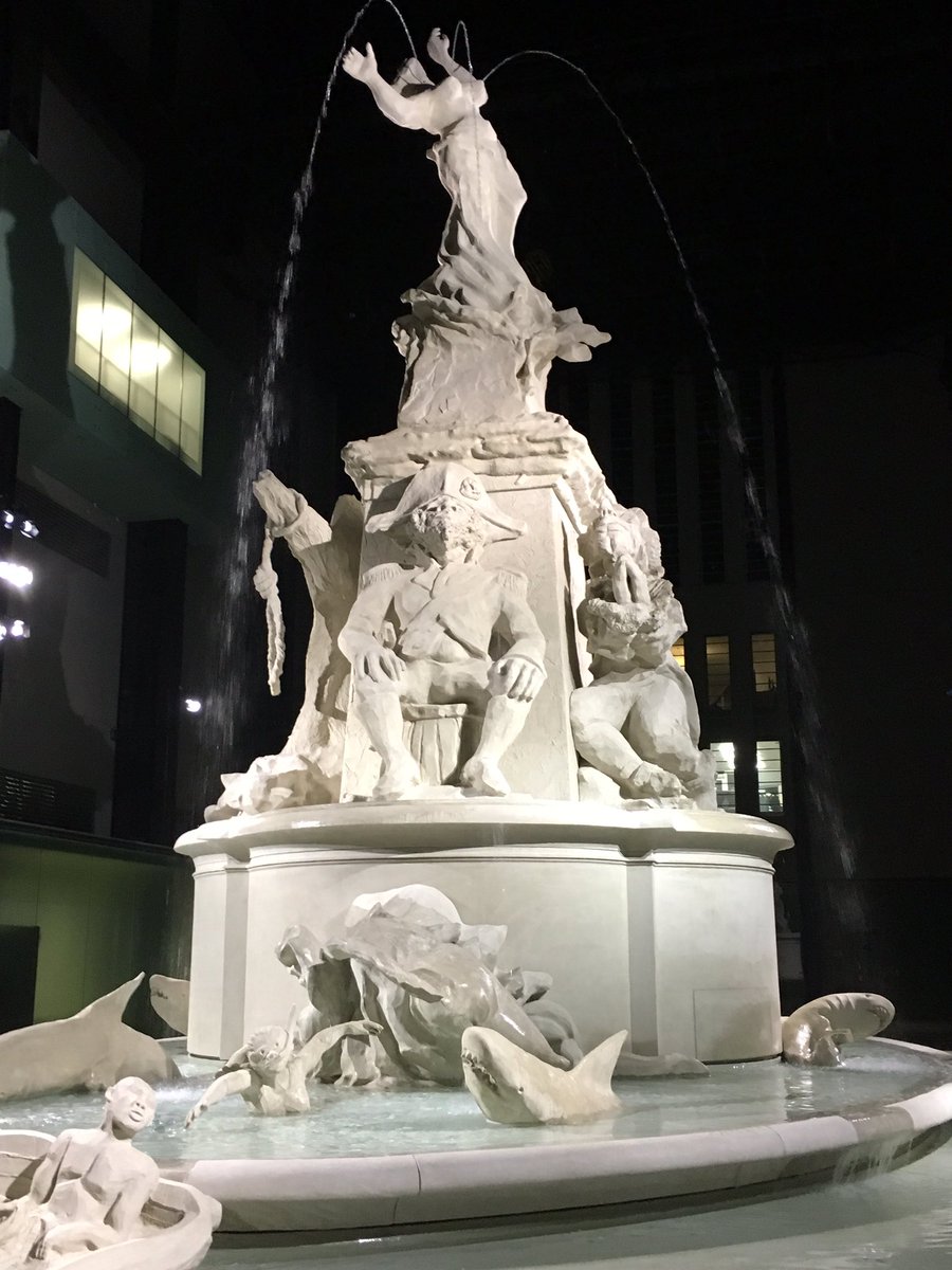 Museums are just amazing. Where else can one see such an artful &amp; provocative social statement indoors than the Turbine Hall <a href="/Tate/">Tate</a>? Research from <a href="/OxfordSBS/">Saïd Business School</a> and @OxfordASPIRE on museum leadership shares some insights.