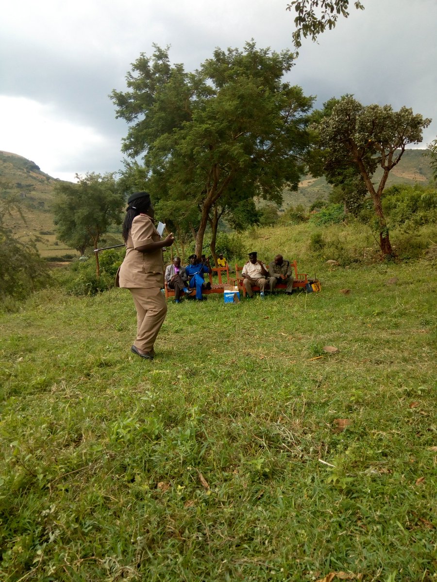 ChirchirJoseph3's tweet photo. With minimal or zero budget the community can be shaped through open air forums by amidst the outlawed cultural practices that are common in remote villages #EndFGM #EndDrugAbuse #EarlyMarriages #EarlyPregnancy #EndCattleRustling @thegirdlengr @TonyMwebia @SadearH https://t.co/vlPfJGlfkx