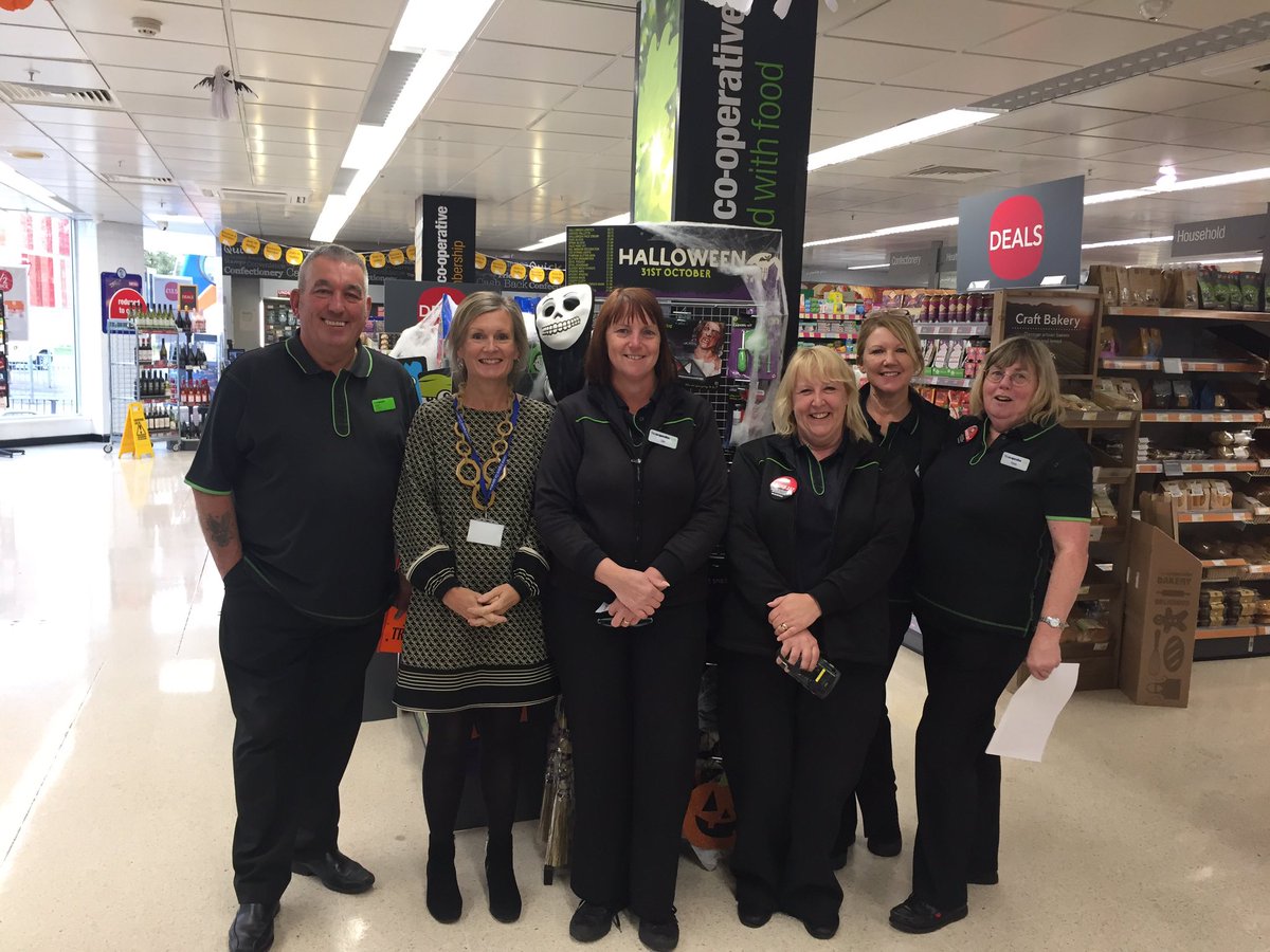 James Barker (@jamesbarkercoop) on Twitter photo George and the team welcoming Jen today at Elderway. Fantastic team and great LFOF conversations. 21st century leadership on display <a href="/ClaireKoziol/">Claire Koziol</a> <a href="/jenchance_coop/">Jen Chance</a> George and the team welcoming Jen today at Elderway. Fantastic team and great LFOF conversations. 21st century leadership on display <a href="/ClaireKoziol/">Claire Koziol</a> <a href="/jenchance_coop/">Jen Chance</a>