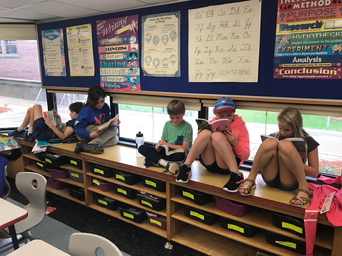 ChadDDowns's tweet photo. A nice way to end the day. Independent “rainy day” reading. #A2Open #Progressiveeducation #AuthenticFlexibleSeating https://t.co/TloCKmRudE