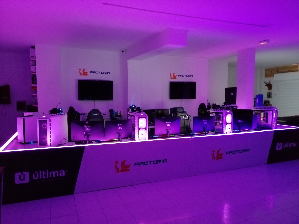 FactoriaInnova_'s tweet photo. ¡Estamos listos para el nuevo curso! Contra viento y marea, por el sector de las Artes Digitales, videojuegos, animacion y VFX, por trabajos dignos en Canarias. Seguimos aquí. https://t.co/fJR4stQkkd