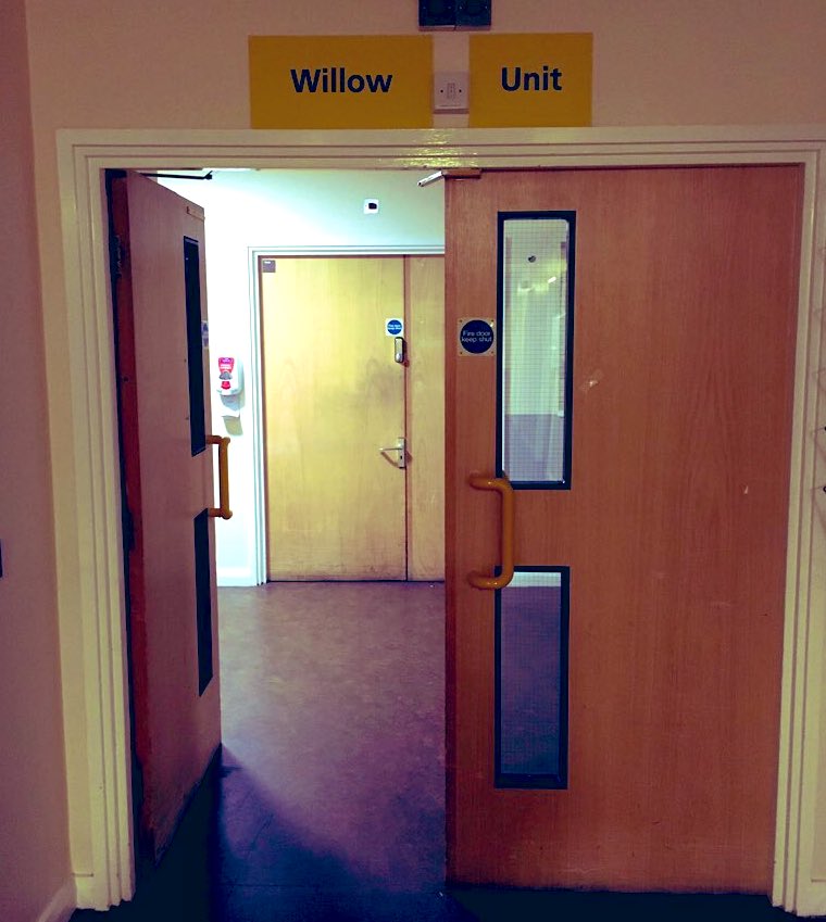 Sad times #movingoutday. Our neurorehab team will continue to provide a fantastic service from our new temporary home on The Rotherham Stroke Unit, whilst working with @MedicineTRFT to plan our exciting new future!! #rehabmatters @TeamTrft @rotherham_ahps @Headway_Roth @SY_ABIF