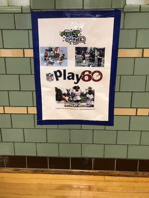 KellySchoolPE's tweet photo. Touchdown School.  Fuel Up To Play 60.  Kelly Elementary School. #kellyelementaryschool #wo2world #westorangepublicschools #NFL #Fueluptoplay60 #PhysicalEducationandHealth #AmericanDairyAssociation @KellyElementary @PleasantdalePTA @AmerDairyFUTP60 @NFL https://t.co/qhPFhrbVn6