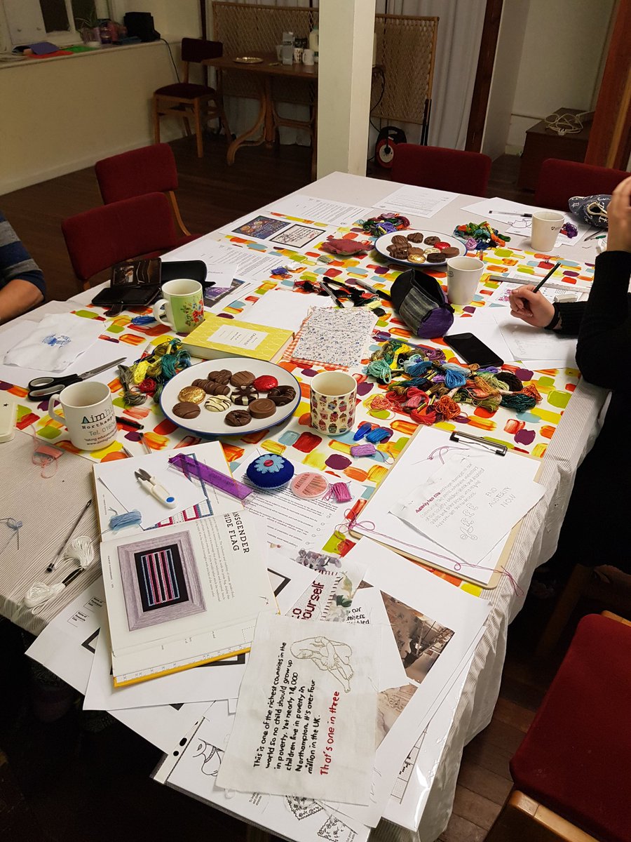 jssrlaa's tweet photo. Hi #northantshour π We're currently getting stuck into crafting mini banners for the #CraftingforChange project at @umbrellafair #community #northampton https://t.co/1BUFBrpV5U