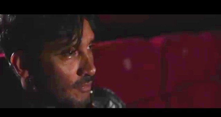 OttaSSat8's tweet image. #FabrizioMoro videoclip #PerMe
💔💘💞
"È la vita che va,
Un minuto, un'età,
Per me
Per me"

Gli occhi 💔😭😭

(Immagini dal videoclip del verso citato rese più chiare)

613.000 visualizzazioni su YouTube YouTube giorno 21
💪💪