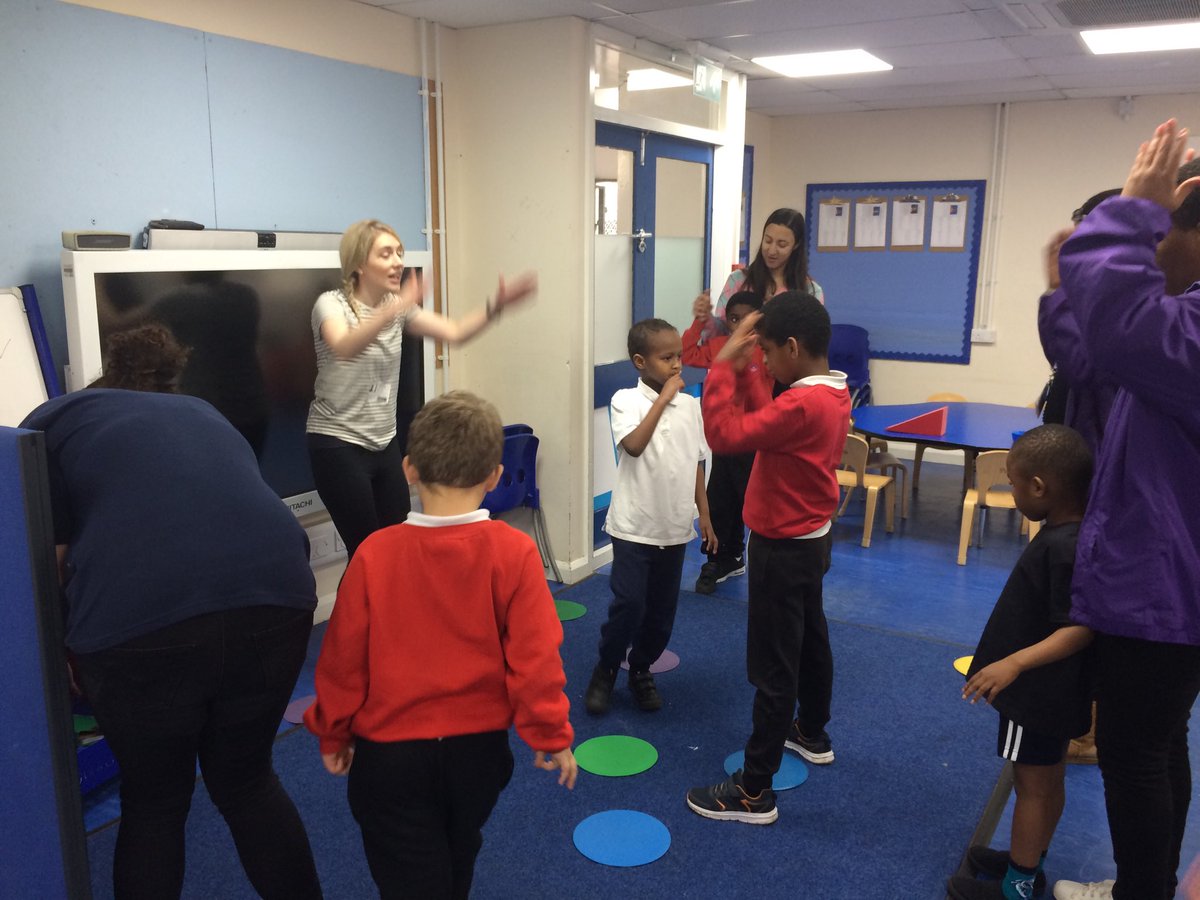 woodlarkautism's tweet photo. Learning new sequence in our weekly dance sessions #VTDance #verathediva#thomasschoolsfund#dance https://t.co/UqtnAH8LVq