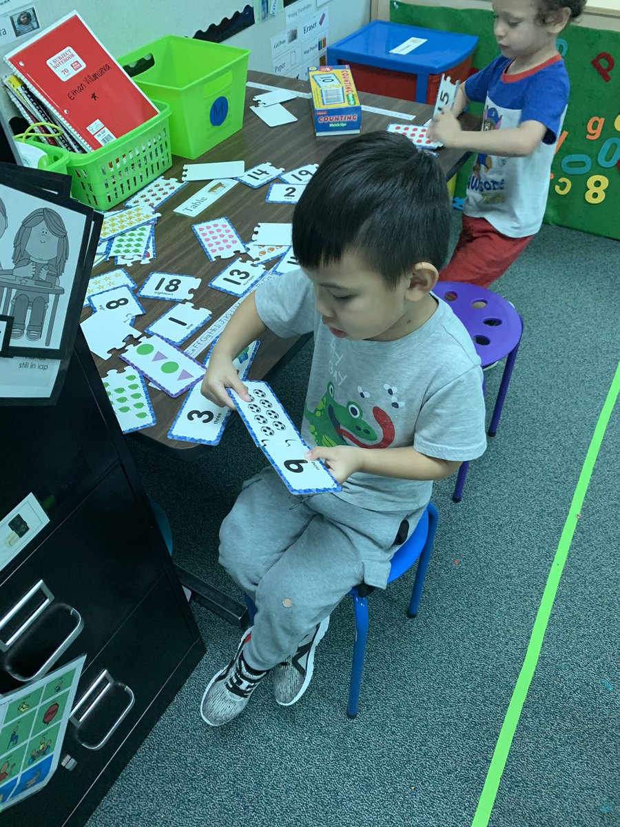 MsLuskSPED's tweet photo. PPCD is dominating our mystery patterns and matches today! #Math #NumberSets #Patterns #Finemotor #PPCDRocks #AppliedLearning #PreK @FortBendISD @BPE_Broncos https://t.co/Im49f8f99i