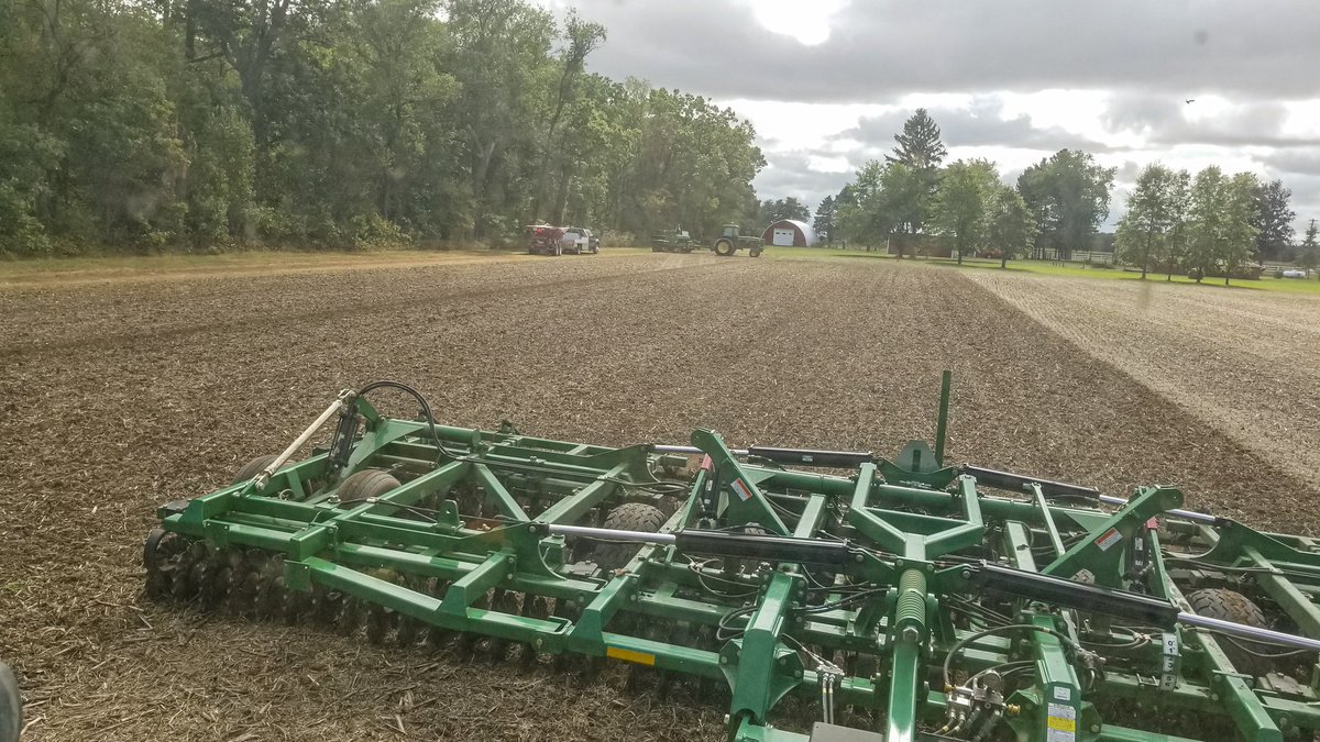 farmwerner's tweet photo. Prepping for winter wheat! SUBSCRIBE TO THE YOUTUBE: Werner Farms (link in bio!) #wernerfarms #johndeere #greatplainsag #turbomax #winterwheat #pioneerseed https://t.co/7ZxdMY0a7x