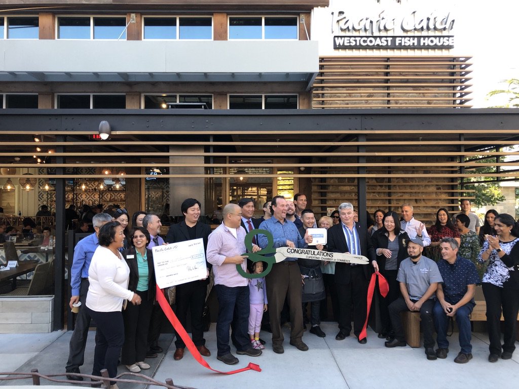CupChamber's tweet image. Thank you to everyone who came out to celebrate and enjoy the new Pacific Catch in Cupertino. So many delicious possibilities. #CEEF #pacificcatch #cupchamber #westcoaststyle #smallbusiness #cupertino