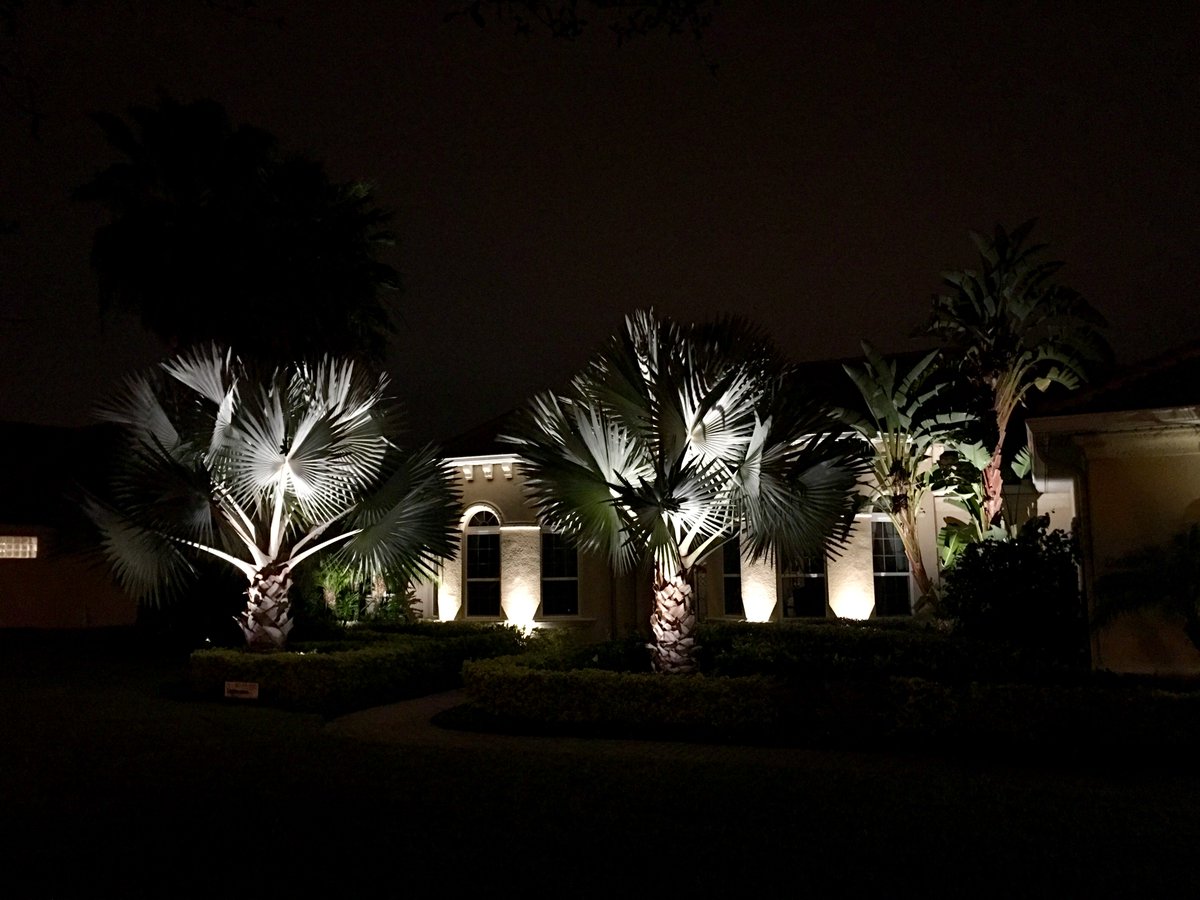 Lightscapespro's tweet image. Lightscapes Outdoor Lighting 
"For Those Who Want the Best!" 
lightscapeslighting.com
407-895-9000