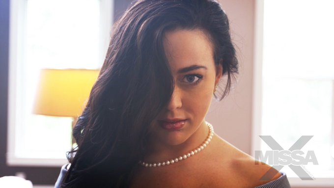 Interview with @whitneywrightx  on method acting, directing, and Adelaide.  https://t.co/rmI3avSmim Thanks:<a class="tags" href="/tag/whitneywrightx">@whitneywrightx</a>