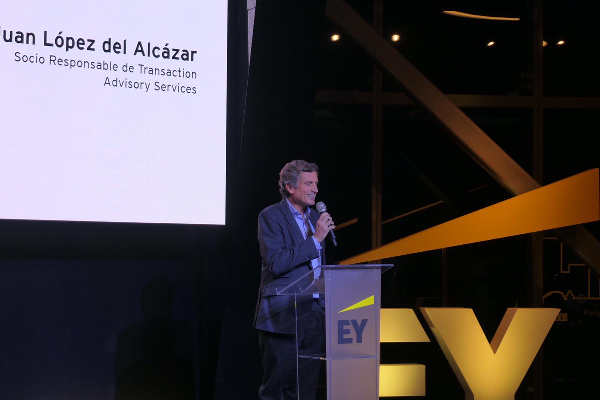 EY_Spain's tweet photo. Juan López del Alcázar, Socio responsable del área de Transaction Advisory Services ha sido el encargado de inagurar el encuentro y ha destacado la importancia del programa de rotantes para el poscionamiento de la Firma en el mercado #EYTas https://t.co/zjGrnyxykD