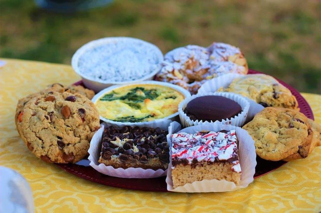 @londoncompanycoffee doesn’t just sell coffee and tea! Head on over and pick out a few of their delicious treats 🤤😊