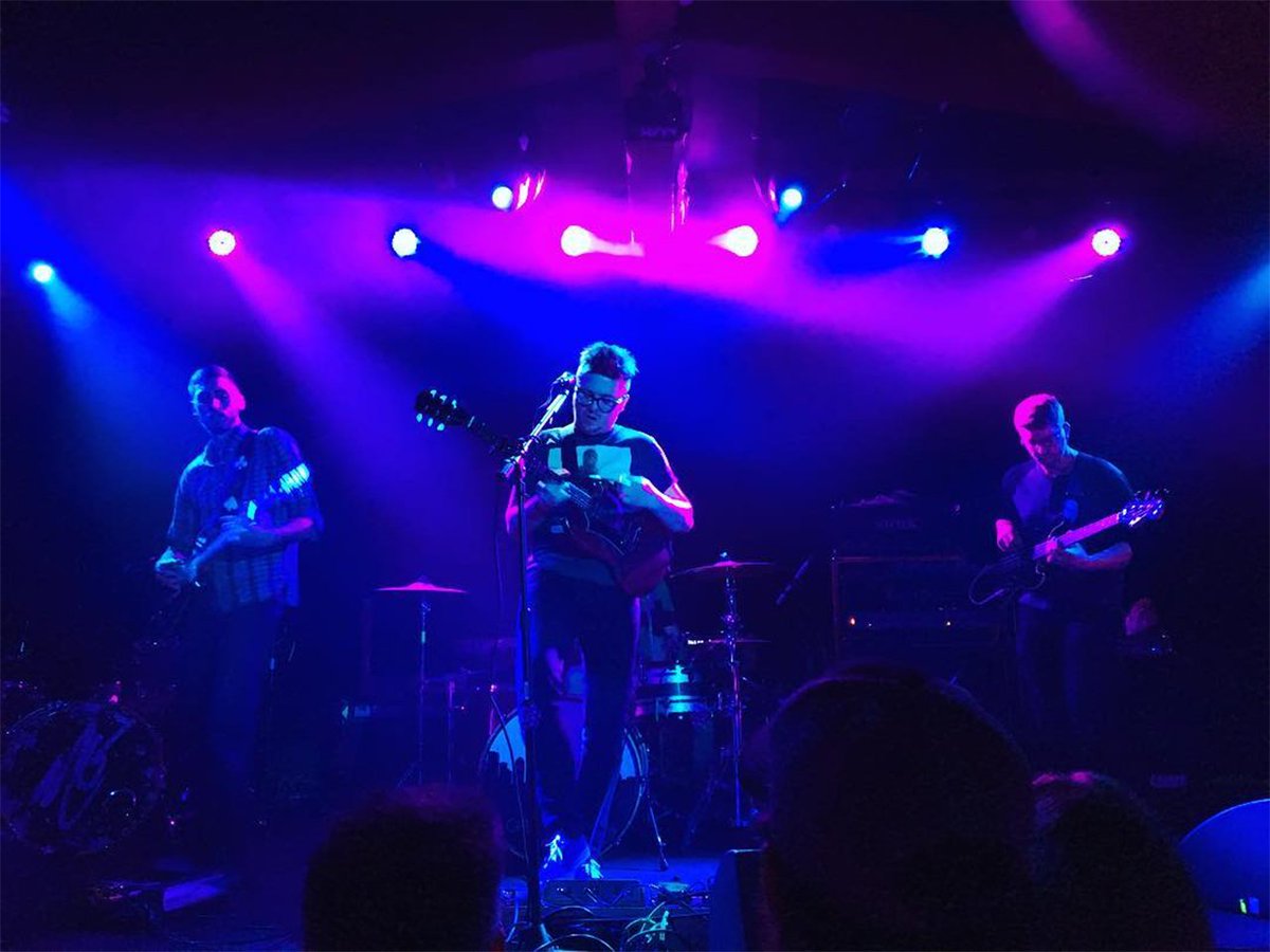 Paradisemoon100's tweet photo. #awesome #emerging #artists #PlayingJustForYou
#meetup #wows #Seattle #scene GOOD LISTENING
@Limberlost_Band
@bluehelixmusic
@GreetTheSea
#ComingUp #paradisemoon100😎#boutique #mobile #radio #Starship⭐️#Cruise
🎧https://t.co/5Lm2xHI2lB https://t.co/rL9IsO9cHl