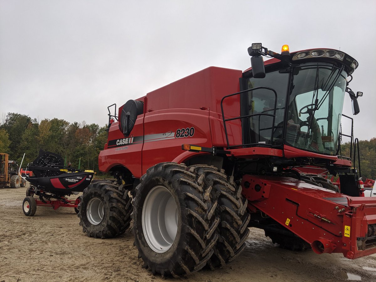 Daniel_Rehkopf's tweet photo. Not too late to join #harvest2019  this package is heading to it's new home ready to chomp some beans when ole Mother Nature decides to cooperate. Get yours @StoltzSales. @Case_IH @MacDon https://t.co/BmF2Tu0gtB