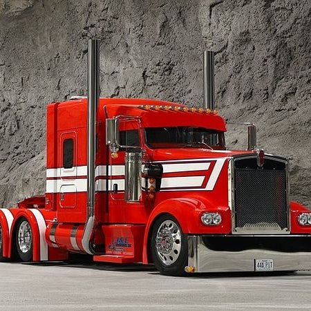 semitruckpage's tweet image. #kenworthw9 #kenworth #kdub #FreightShipping #freighthauling #semitruckpage #semis #semitrucks
