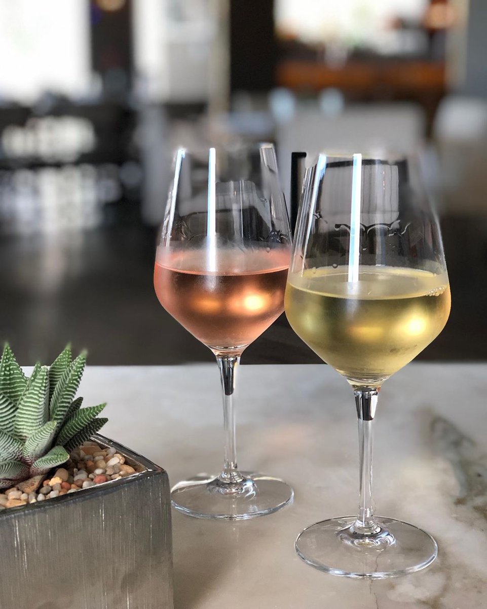 Red or white?
(Photo: bit.ly/2Meirir)