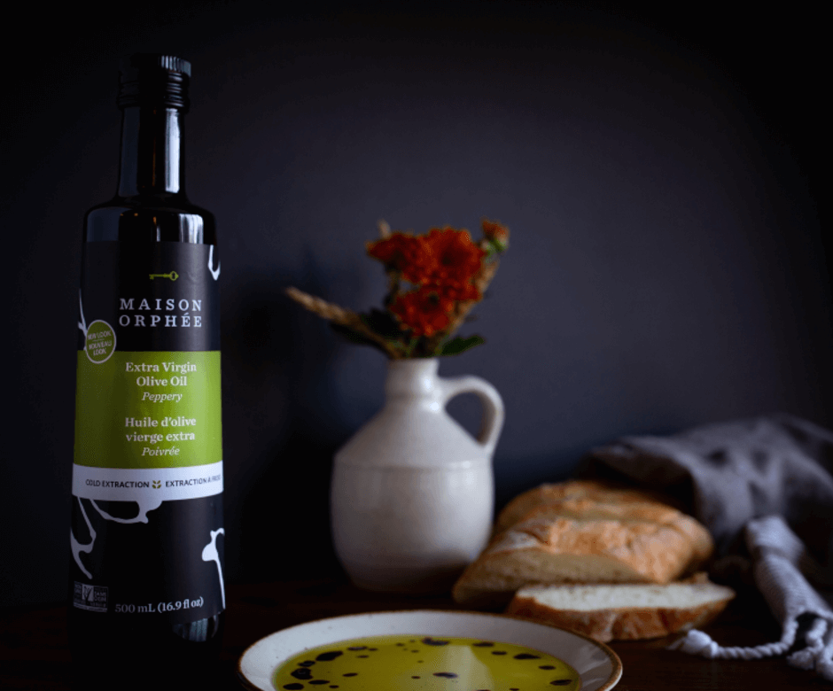 maisonorphee's tweet photo. #GUILTYPLEASURE🗝

Are we the only ones who dip our fresh bread in extra virgin olive oil with balsamic vinegar? 🥖🍞 

Twitt us with your guilty pleasures 😋. https://t.co/YeFDxYsTef