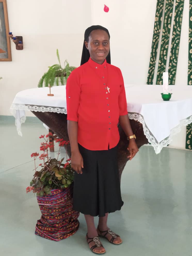 SHSP1893's tweet photo. Sister Blessing Mary's renewal of her temporary vows at Moya O Kenile (Holy Spirit) Formation House in Mongu. Learn more about the process of Formation at this shortened link to our website: https://t.co/IV4Q6VsORs https://t.co/9q2Yxw5wqQ