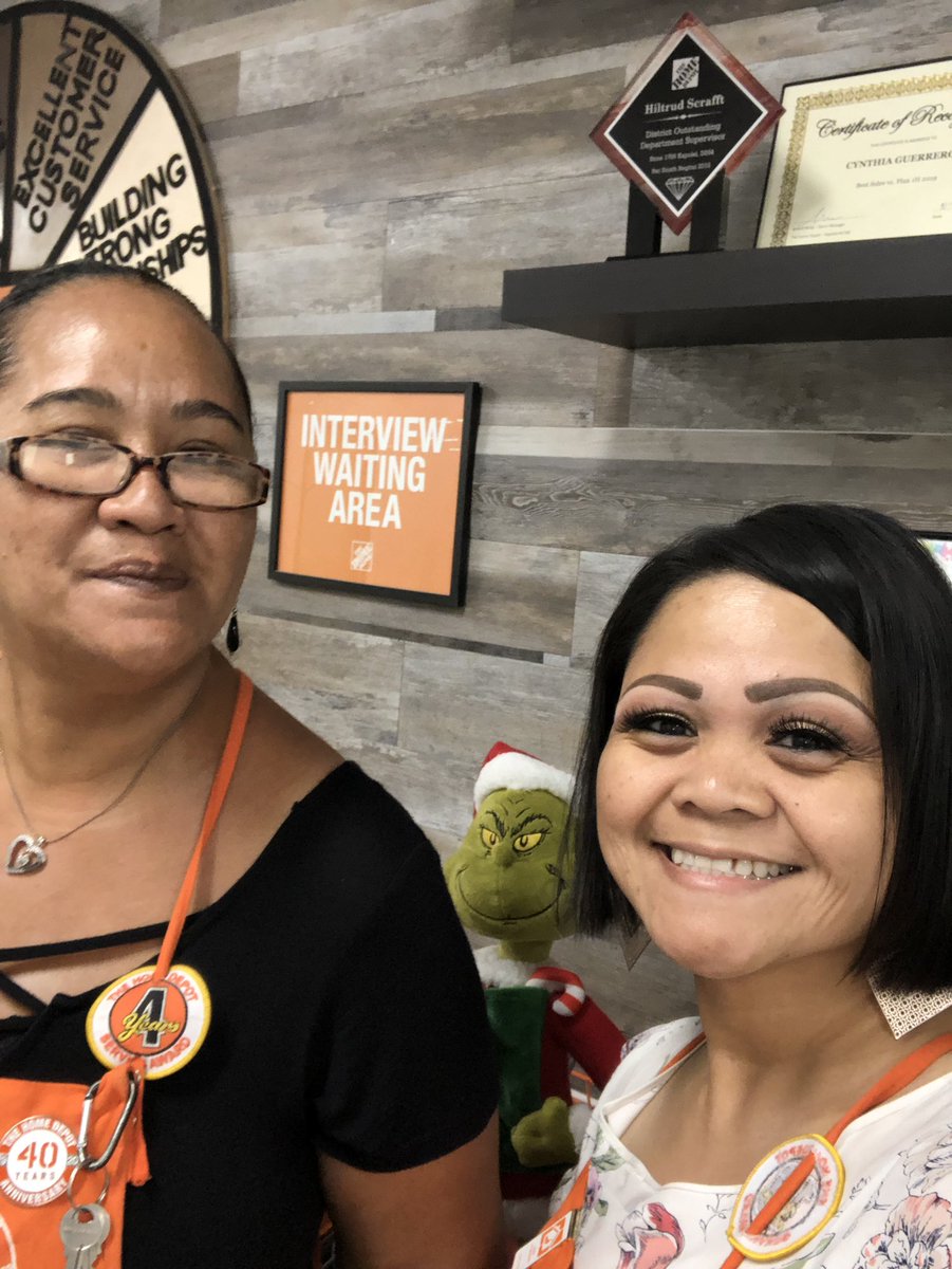 Thank you to these hardworking individuals!  #CAMandFriends #1706Kapolei #CashierAppreciation @tamara_d284 <a href="/Joanou_Robert/">Robert Joanou</a> <a href="/RoxaneBadua/">Roxane Badua HD1706</a> <a href="/chiemikuuipo/">Chiemi Arai</a> <a href="/BelayAmare/">Amare Belay</a>