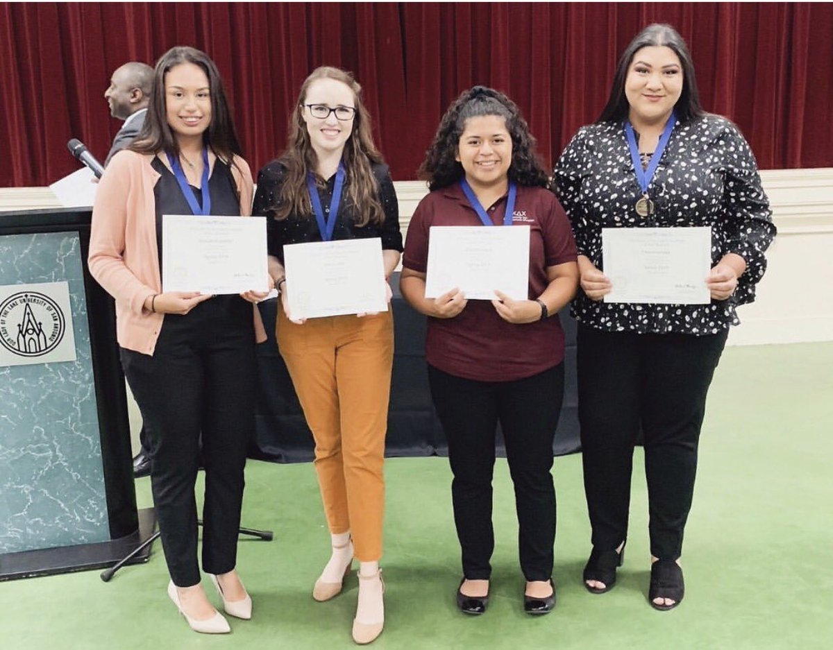 OLLUSGC's tweet photo. 🎉🎉Congratulations to all Greeks who made it to the Dean’s List for the Spring/Summer 2019👏🏼 we are so proud of you all !🥳 https://t.co/3Uj7SOhwVA